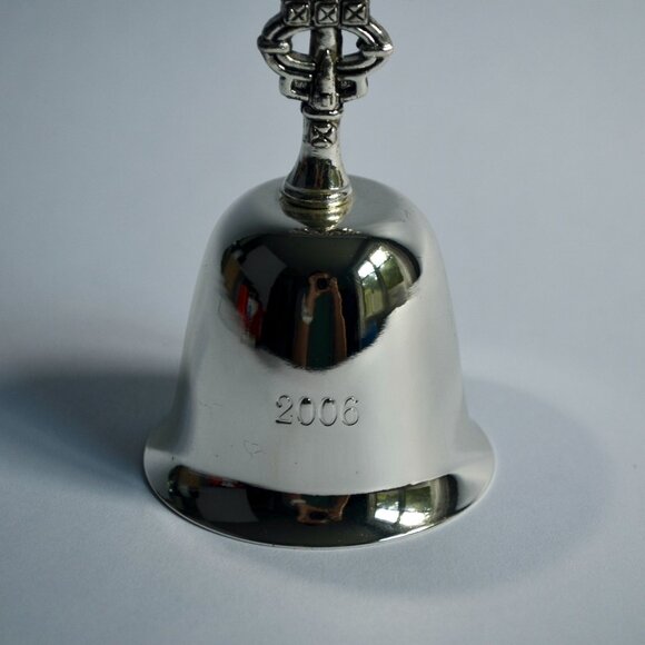 Lorie Line 2006 Department Dept 56 Bell - Picture 6 of 7